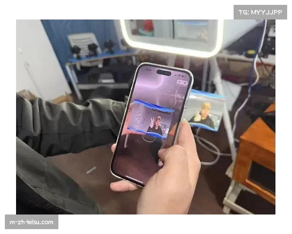 广告牌实现AR实时互动 进球瞬间可弹出球员数据信息